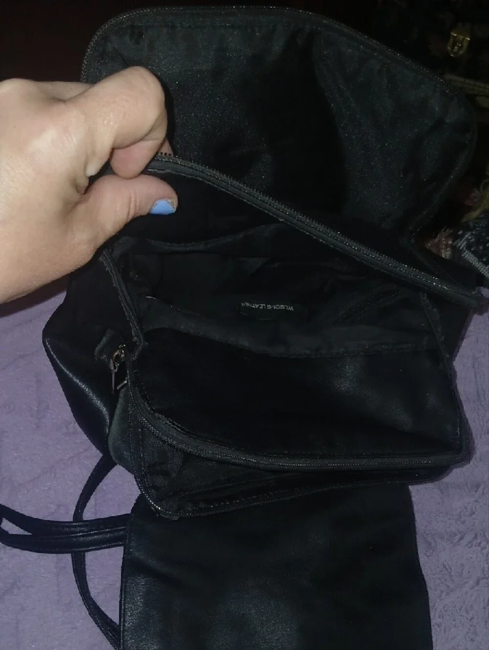 Wilsons Leather Y2K Vintage Black Leather Backpack Broken Magnetic Snap